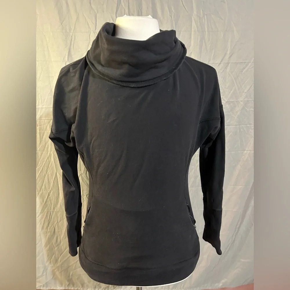 Lululemon Cowl Neck Sweatshirt size 8